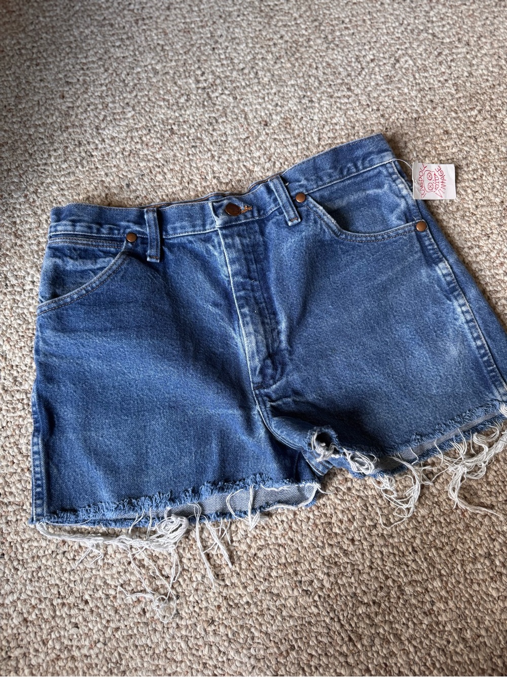 1990’s Women's Wrangler Distressed Denim Shorts - Blue